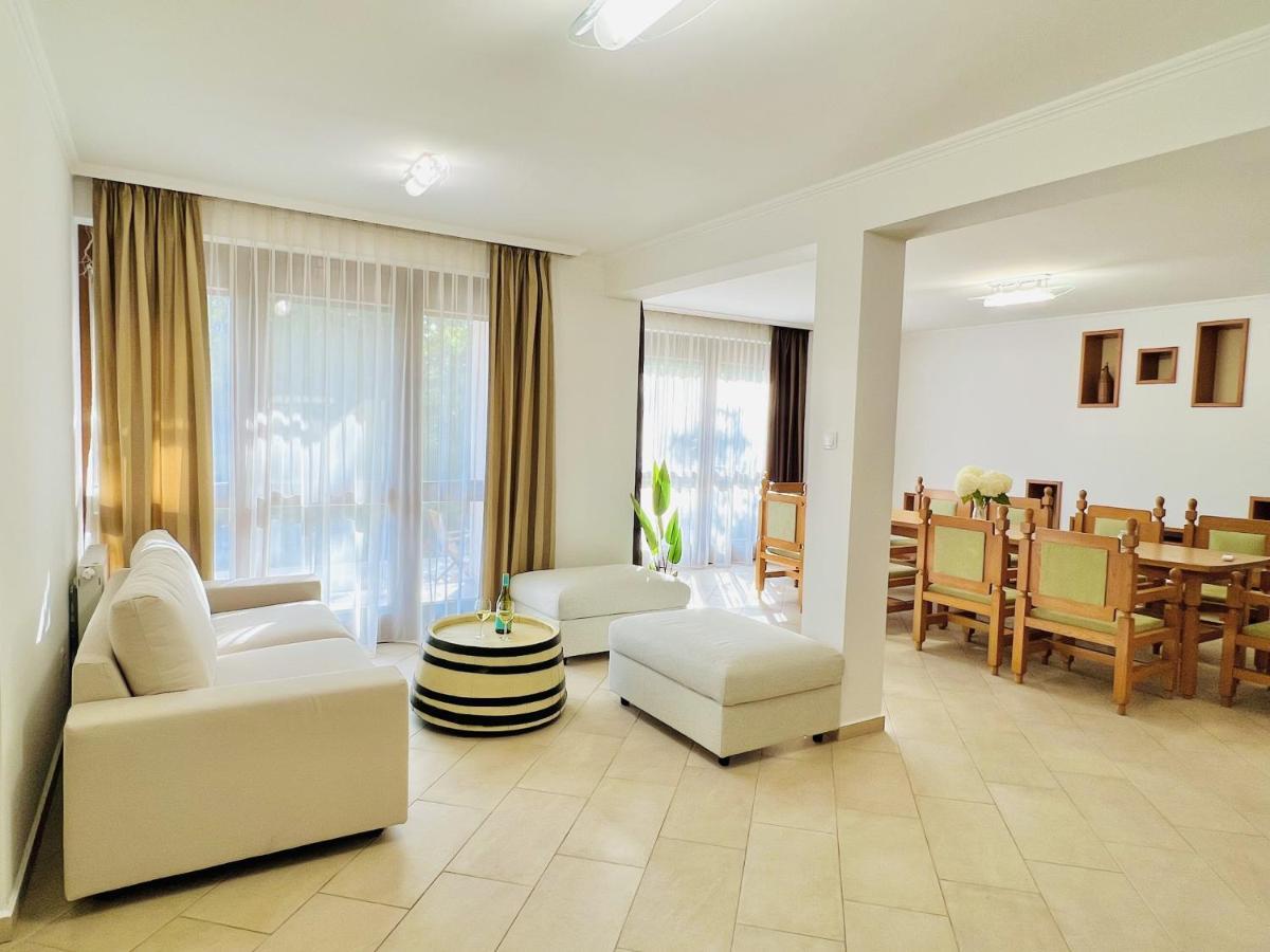 Villa Szofia Veszprem Apartments Екстер'єр фото