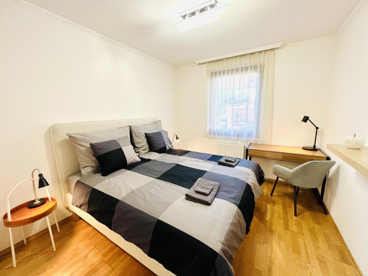 Villa Szofia Veszprem Apartments Екстер'єр фото