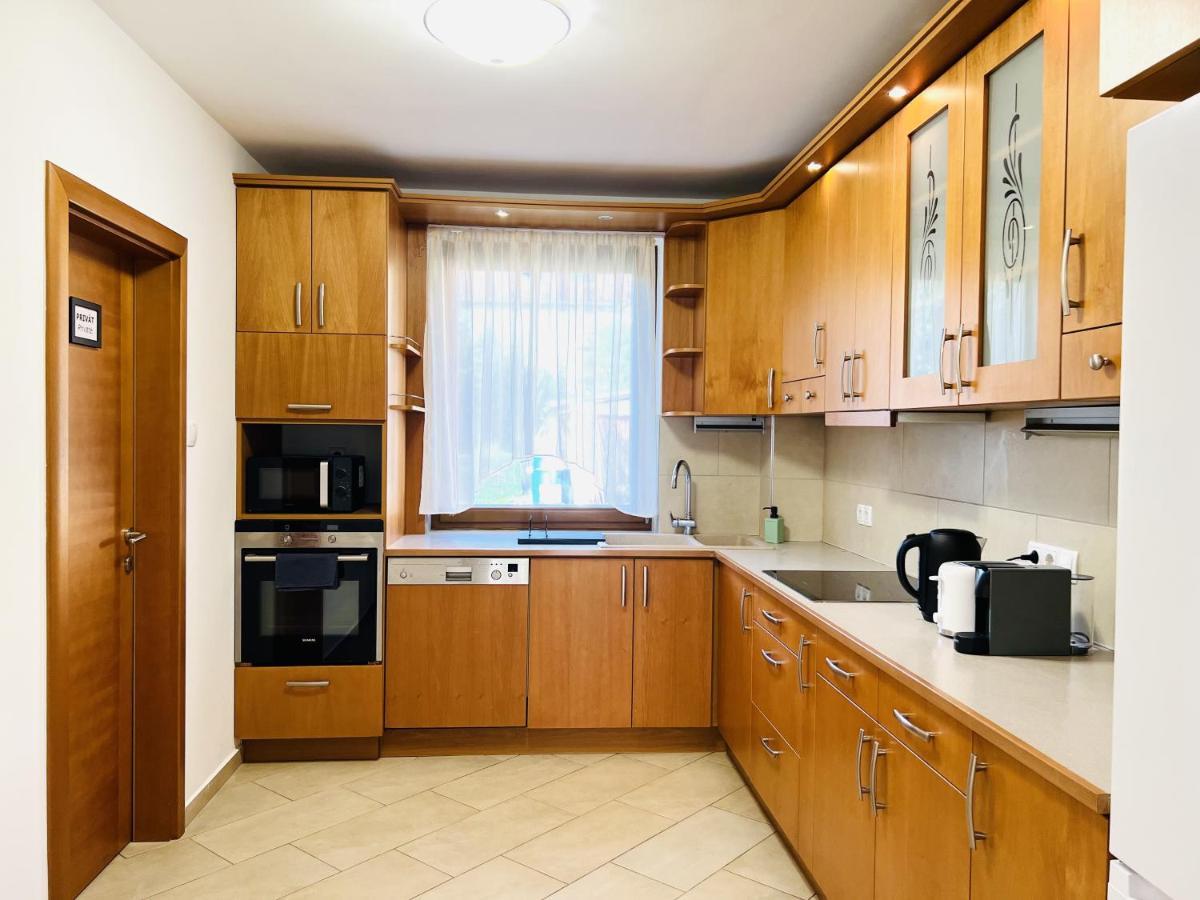 Villa Szofia Veszprem Apartments Екстер'єр фото