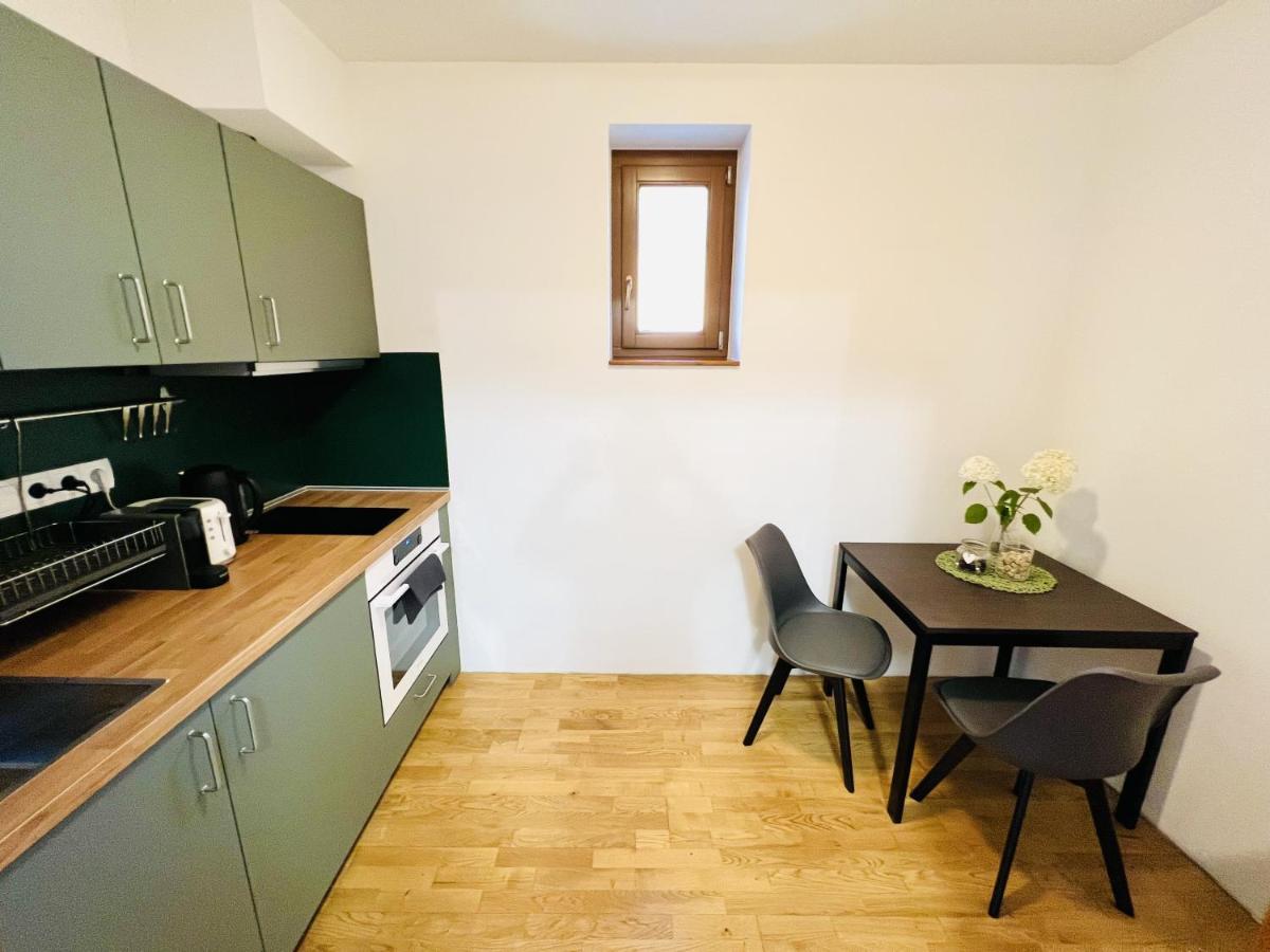 Villa Szofia Veszprem Apartments Екстер'єр фото