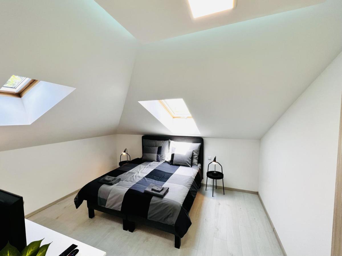 Villa Szofia Veszprem Apartments Екстер'єр фото